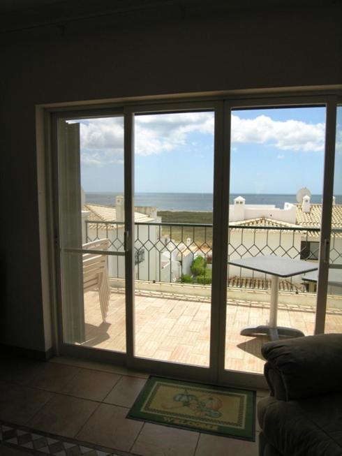 Casa Da Praia Para Ferias - Vila Pinheiro - Vivenda Johanna Villa Lagos Buitenkant foto
